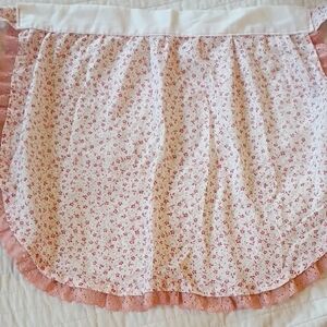 Vintage Handmade Floral Pink Apron with Ruffle Trim ✨Great Gift Idea!